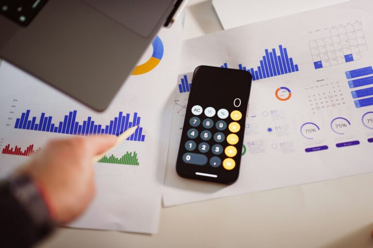 The Ultimate Guide to Pricing Contractor Services